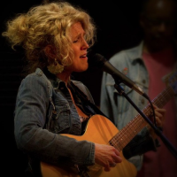 Jennifer Lee